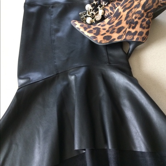 NWT Athena Marie black faux leather skirt - Picture 3 of 6